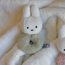 Miffy fluffy græn hringla